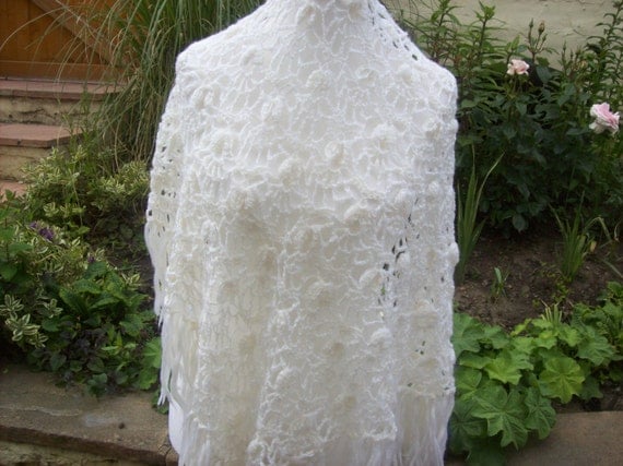 70's Vintage Hand crocheted Fringed Shawl - Off White/Cream - Brushed Acrylic.