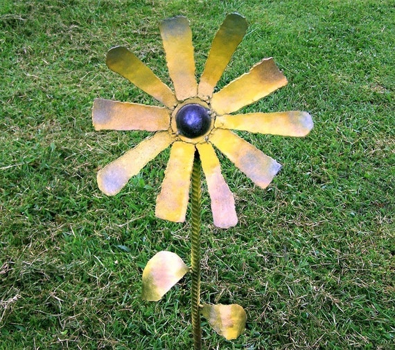 Sunflower Stake Garden Lawn Decoration American Made Yellow  