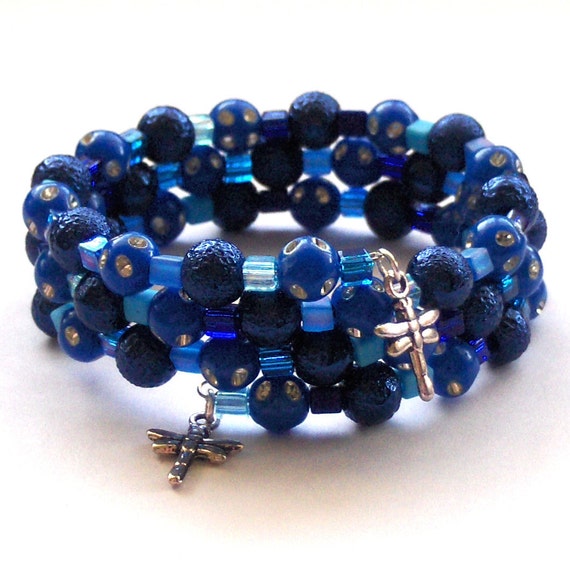 Blue Glass Pearl & Acrylic Memory Wire Bracelet by beadingshaz
