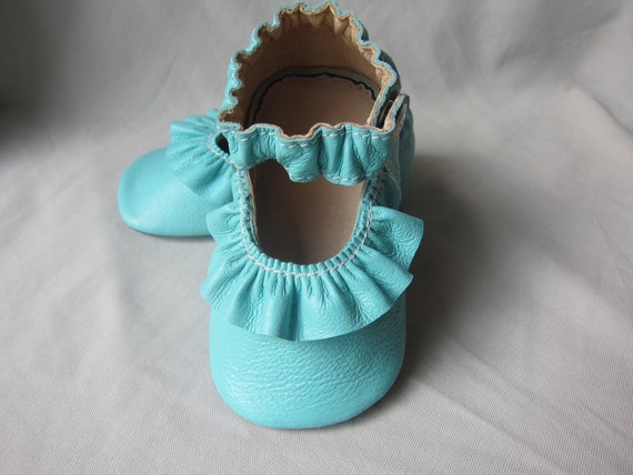 Sophie and Momma: Introducing Podsshoes and Patterns: Baby's 1st CowBoy ...