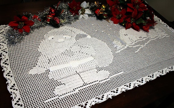 Santa Clause is coming to town crochet doily by DoilyMania on Etsy