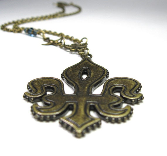 Fleur de lis Pendant Necklace Antiqued Brass by jewelrybyNaLa