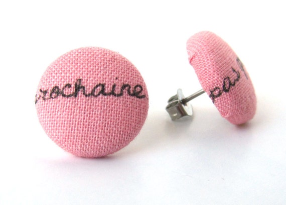 Words button earrings studs letters pink black von KooKooCraft