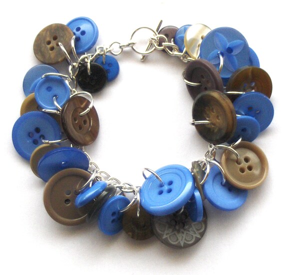 Button Jewelry Blue and Brown Bracelet von beadingshaz auf Etsy