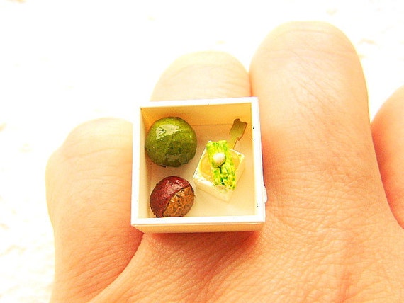 Traditional Japanese Food Ring Miniature Food von SouZouCreations