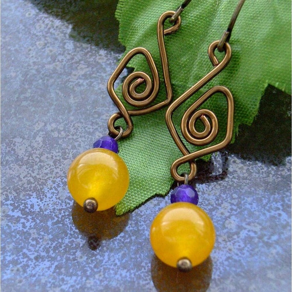 Earrings wire work gemstone beads antique von BlueForestJewellery