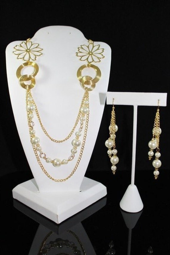 Gold Tone Multi Strand Flower Chain with von JanettaJewelry auf Etsy