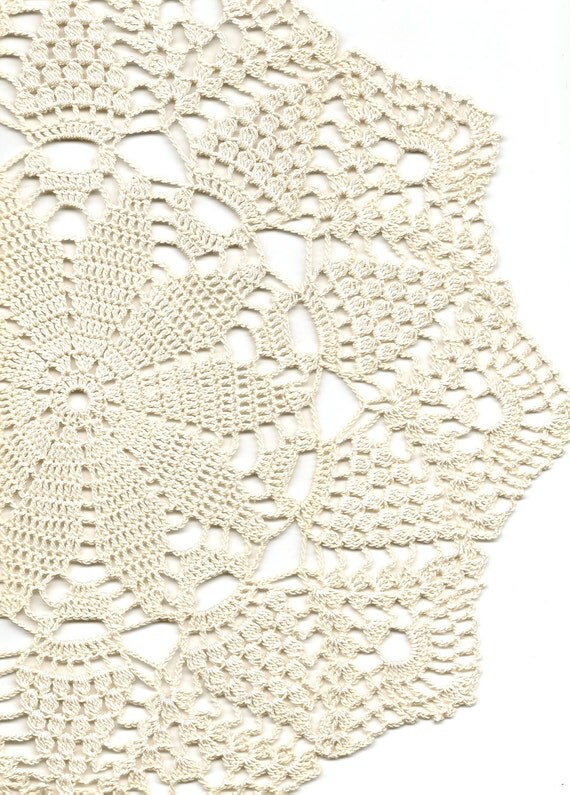Crochet doily lace doily table decoration von faustapink900 auf Etsy