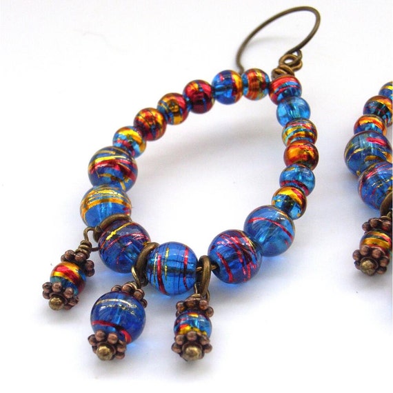 Glass bead chandelier earrings von BlueForestJewellery auf Etsy