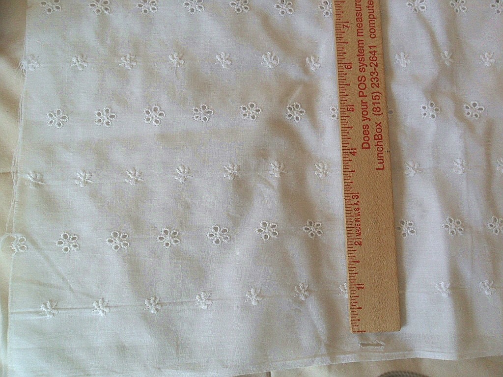 Eyelet &amp; Embroidered Cottons Sewing Guide - EmmaOneSock.com