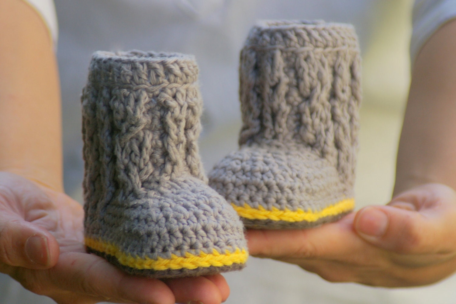 How To Crochet A Simple Afghan - Easy Crochet Ripple Afghan
